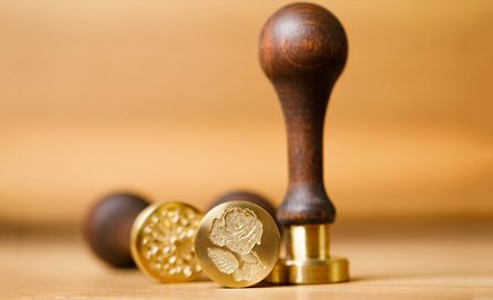 Siegellack und Petschaft