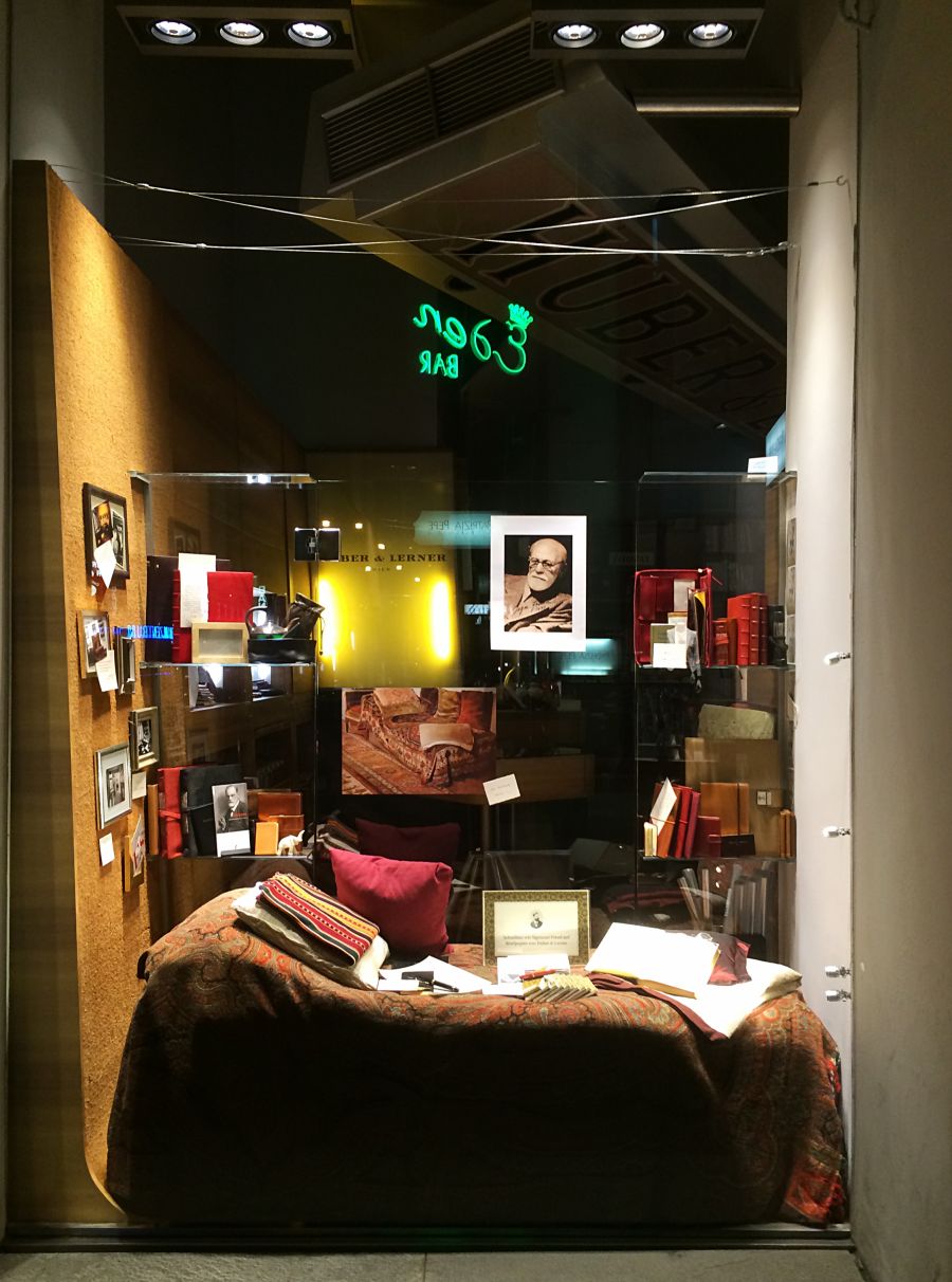 Auslagengestaltung Sigmund Freud